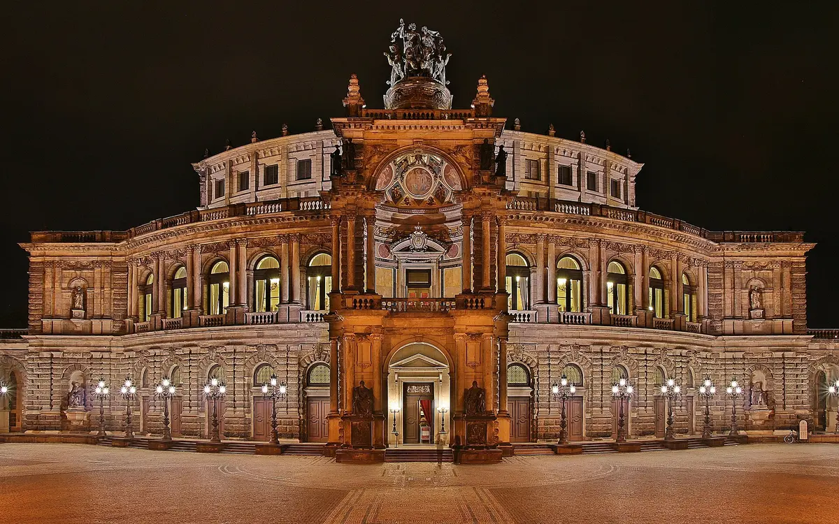The Semperoper opera house in Dresden at night